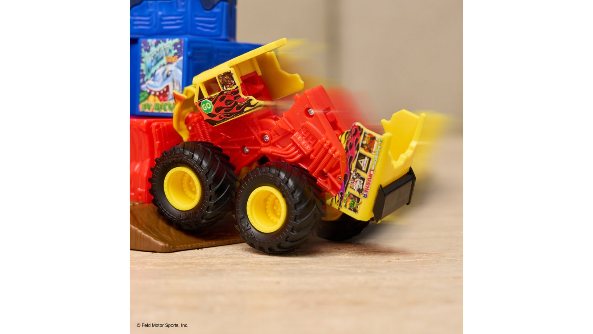 Monster Jam sada s trampolínou a opravovacím autom 1:64