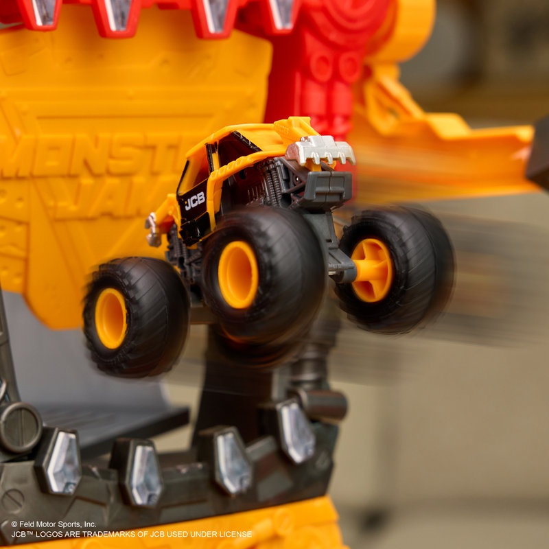 Monster Jam SmashBot herní set s Monster Truckem 1:64