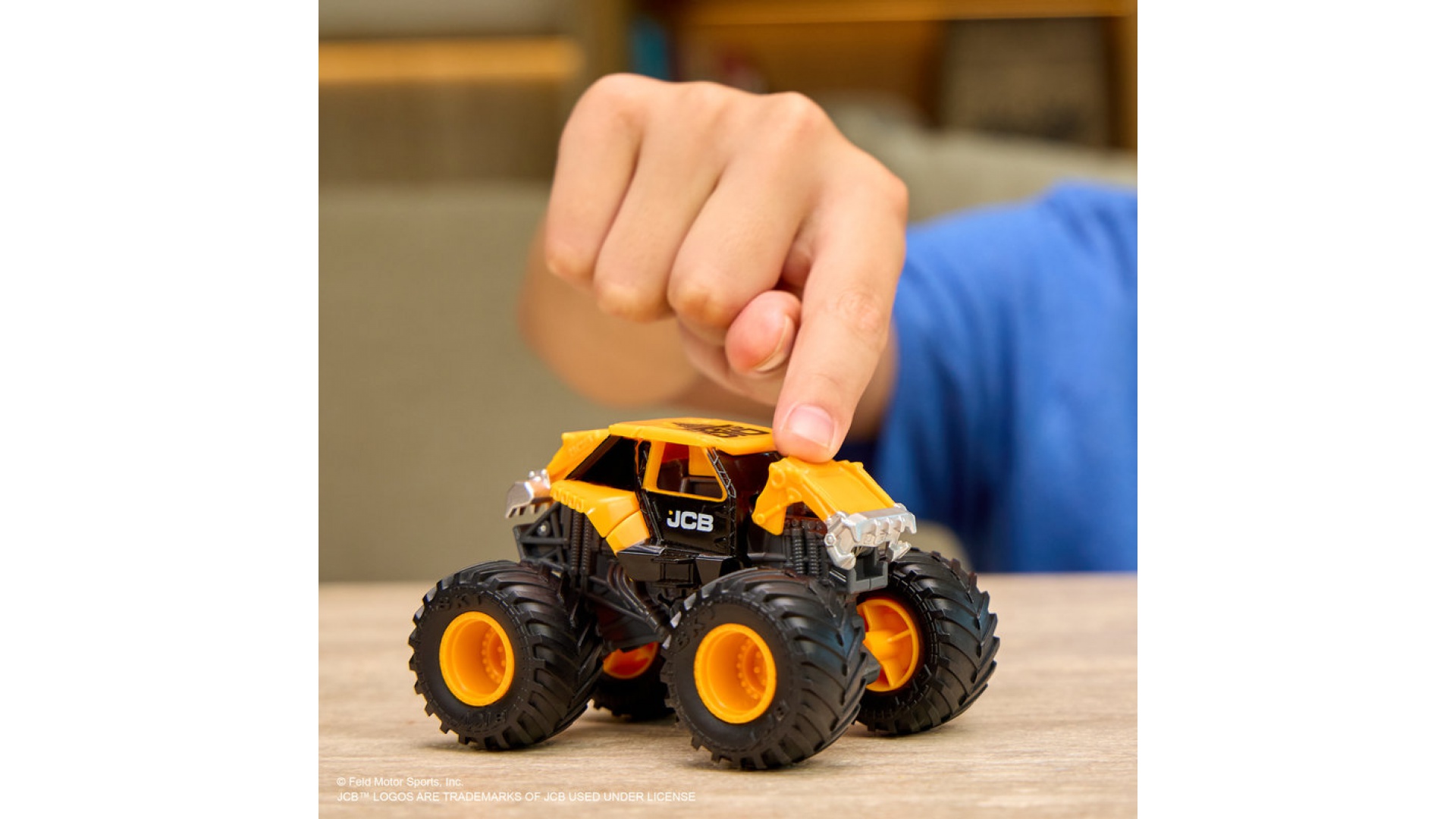 Monster Jam SmashBot herný set s Monster Truckom 1:64
