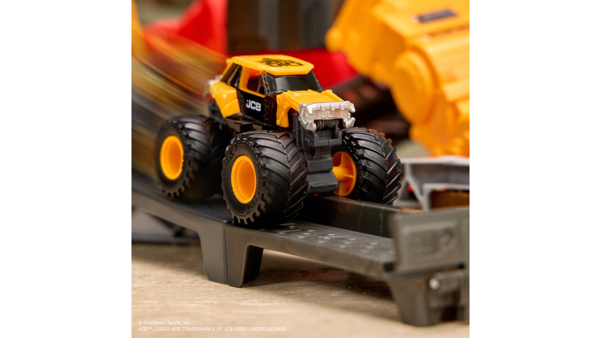 Monster Jam SmashBot herný set s Monster Truckom 1:64