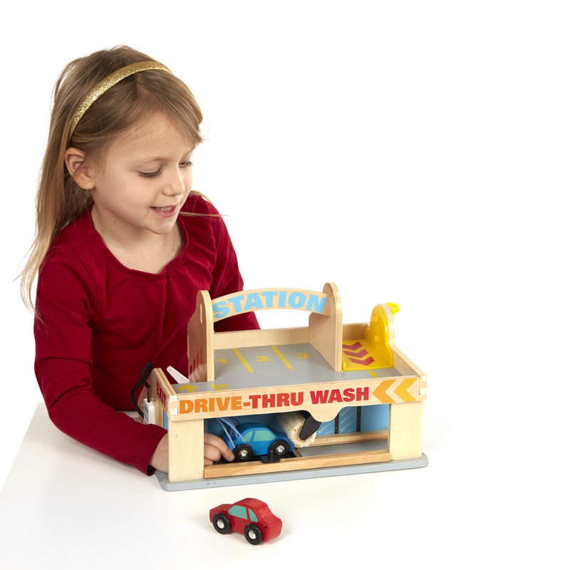Melissa & Doug Aus Holz Service Station und Parkgarage
