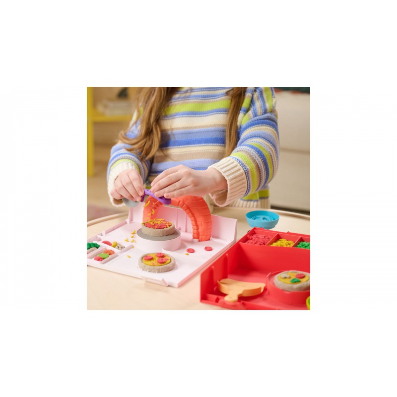 Fordelagtigt sæt: Kinetic Sand pizzafremstilling + sneoverraskelse med 25 % rabat