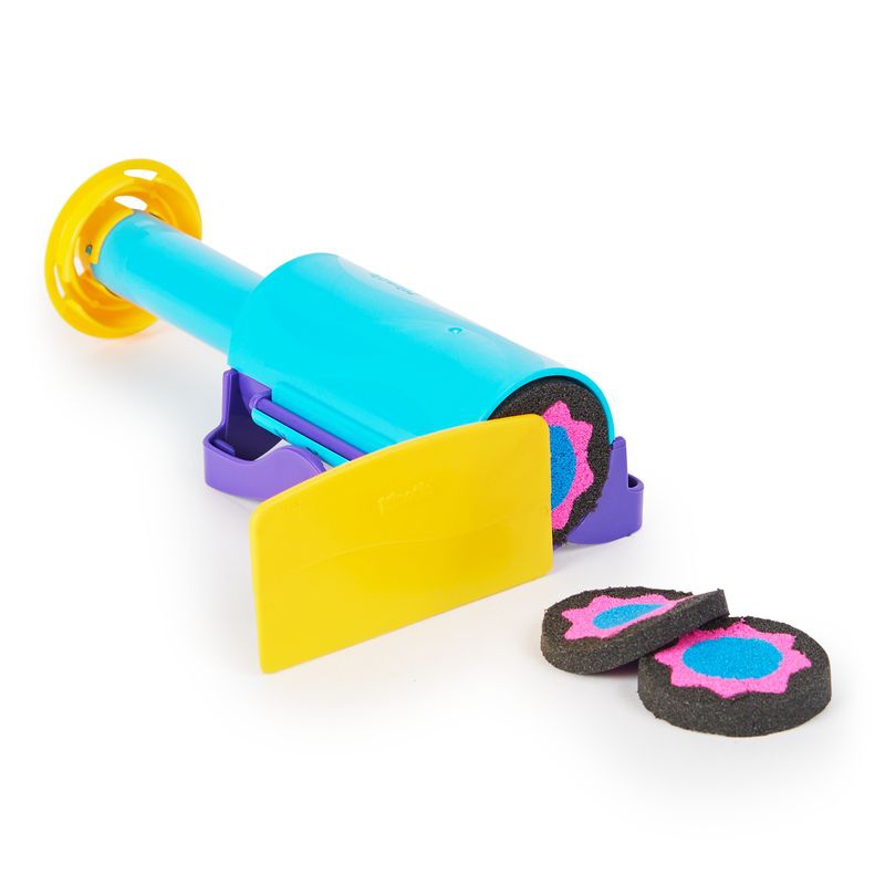 Kinetic Sand krájená překvapení