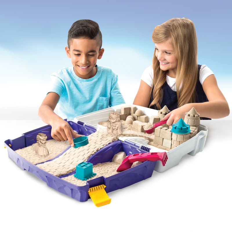 Kinetic Sand μεγάλο παιχνιδότοπο με καλούπια