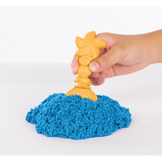 Kinetic Sand låda med underlag blå