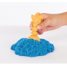 Kinetic Sand låda med underlag blå