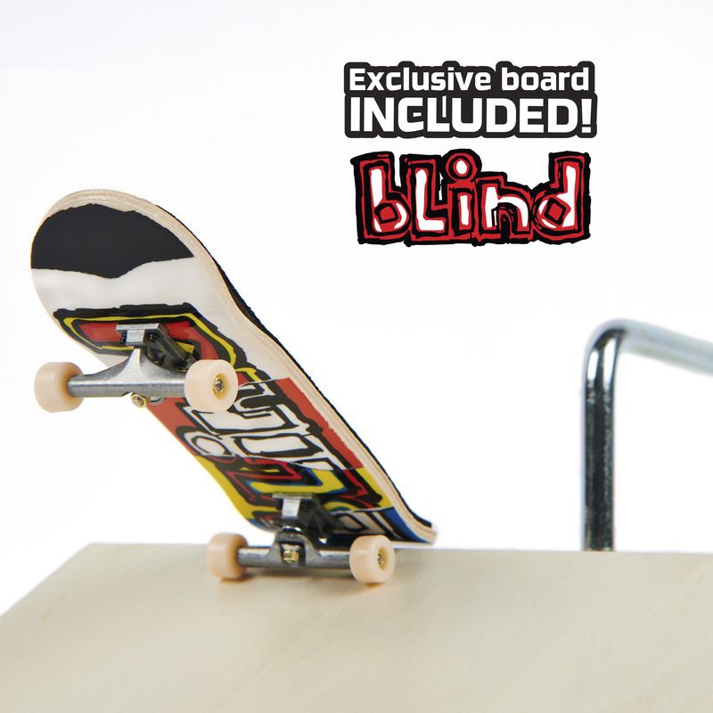 Tech Deck dřevěná rampa s fingerboardem