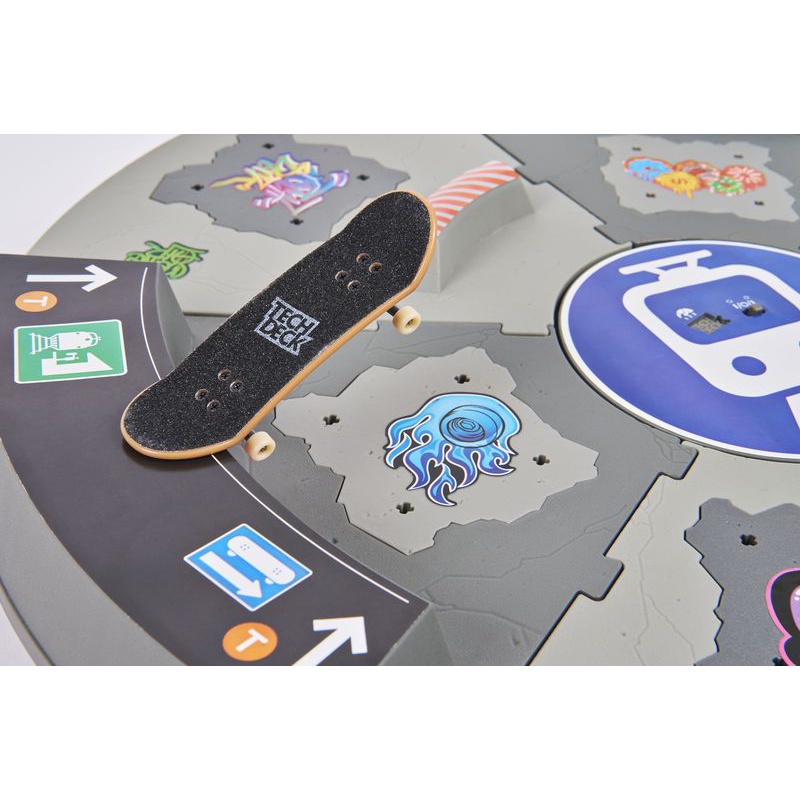 Tech Deck fingerboard Xconnect otáčivý skate park