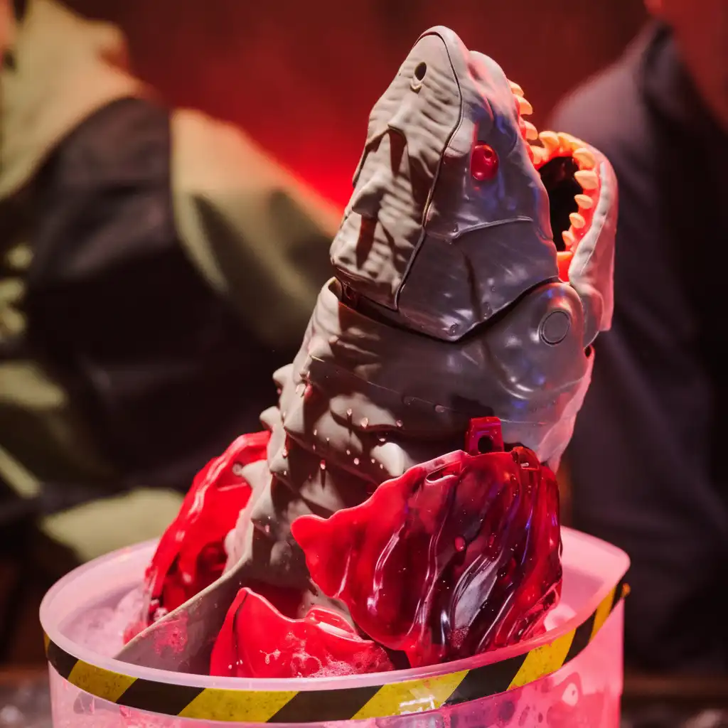 Otkrijte kreativne načine igranja sa svojim novim predatorom.